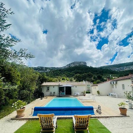 Studio De Charme Avec Piscine Fontaine-de-Vaucluse Exterior photo